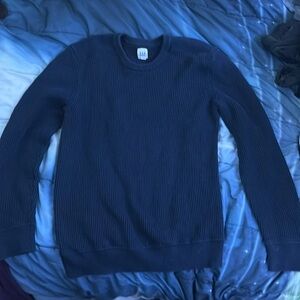 Gap sweat shirt